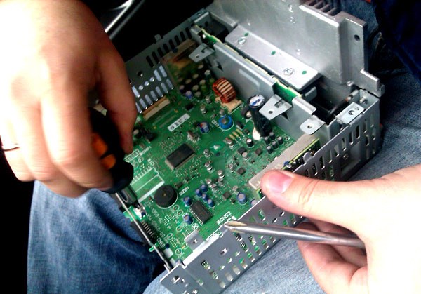 USB-адаптер для штатных магнитол своими руками: как подключить флешку к автомагнитоле и установка USB-адаптер для штатных магнитол своими руками: как подключить флешку к автомагнитоле и установка