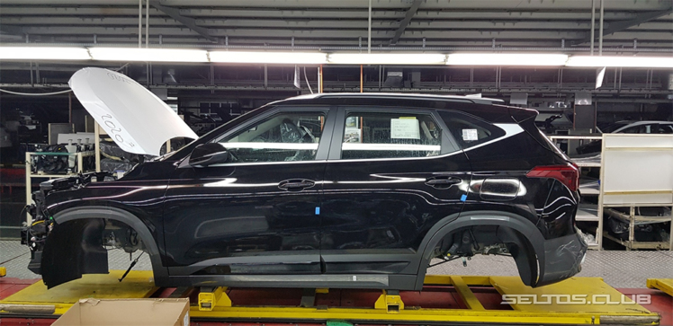 Новый кроссовер KIA для России встал на конвейер (много фото) Новый кроссовер KIA для России встал на конвейер (много фото)