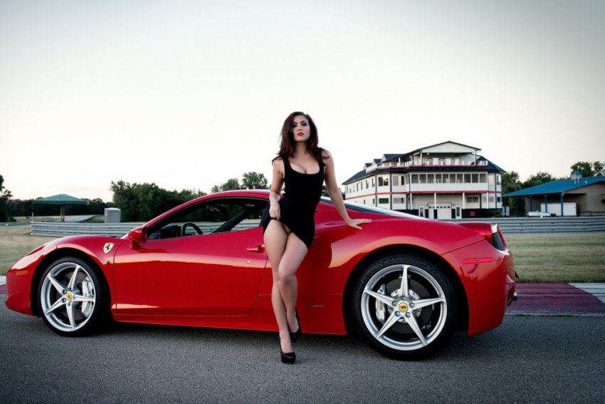Подростки испортили соседский Ferrari ради лайков Instagram