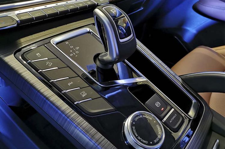 Стали известны подробности о Geely Azkarra 2020 для России Стали известны подробности о Geely Azkarra 2020 для России