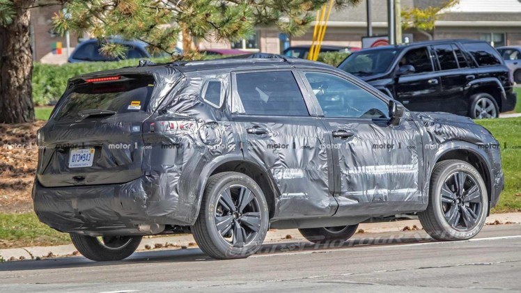 В Лас-Вегасе тестируют новый Nissan X-Trail в камуфляже В Лас-Вегасе тестируют новый Nissan X-Trail в камуфляже