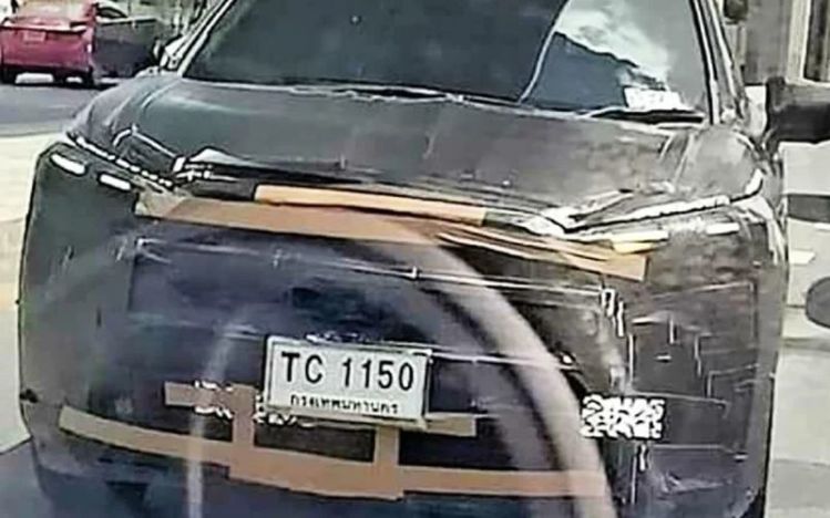 Шпионы засекли Toyota Corolla Cross Шпионы засекли Toyota Corolla Cross