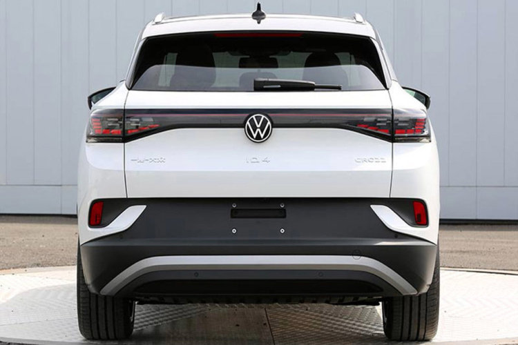В сеть утекли фото первых электрических серийных кроссоверов Volkswagen В сеть утекли фото первых электрических серийных кроссоверов Volkswagen
