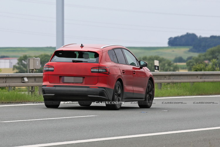 Новый Skoda Enyaq подловили без камуфляжа Новый Skoda Enyaq подловили без камуфляжа