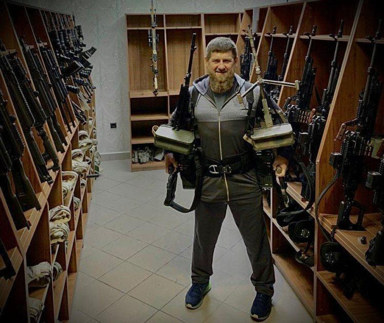 Лидер «Ночных волков» выступил с открытым обращением к Рамзану Кадырову Лидер «Ночных волков» выступил с открытым обращением к Рамзану Кадырову