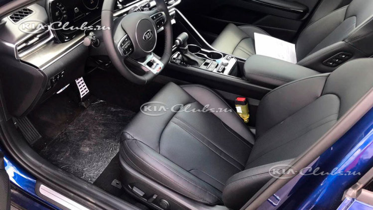 В сети появились новые фото KIA K5 В сети появились новые фото KIA K5