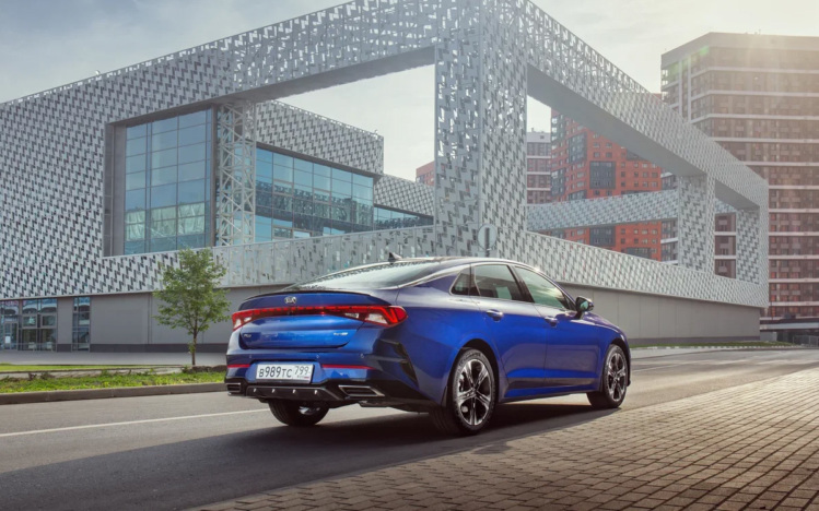 Объявлены российские цены на новый седан KIA K5 (бывшая Optima) Объявлены российские цены на новый седан KIA K5 (бывшая Optima)