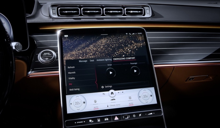 Mercedes-Benz представил шикарный салон нового S-Class (много фото) Mercedes-Benz представил шикарный салон нового S-Class (много фото)