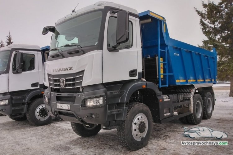 Самосвал КАМАЗ с кабиной от Mercedes-Benz Arocs: собран первый экземпляр Самосвал КАМАЗ с кабиной от Mercedes-Benz Arocs: собран первый экземпляр