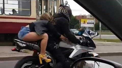 На Какой Скорости Ездить по Городу на Мотоцикле… Suzuki drz400s На Какой Скорости Ездить по Городу на Мотоцикле… Suzuki drz400s