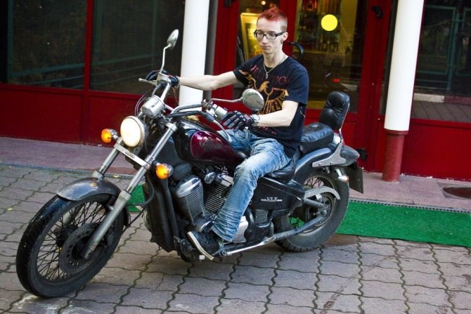 Масляный Фильтр на Мотоцикл Хонда Стид 400. Комфортный и легкий Масляный Фильтр на Мотоцикл Хонда Стид 400. Комфортный и легкий