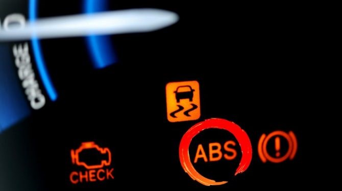 Проверь Abs Тойота Королла 150 Ошибка • 32 ошибка королла Проверь Abs Тойота Королла 150 Ошибка • 32 ошибка королла
