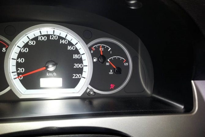 Горит Подушка Безопасности на Ниссан Примера. Air bag сброс ошибки Горит Подушка Безопасности на Ниссан Примера. Air bag сброс ошибки