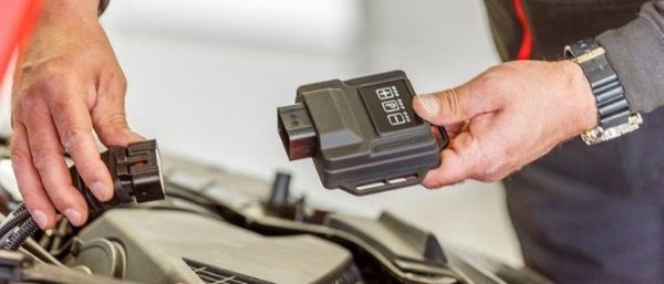 Горит Индикатор Скольжения на Тойота Рав 4… Топливная крышка Горит Индикатор Скольжения на Тойота Рав 4… Топливная крышка