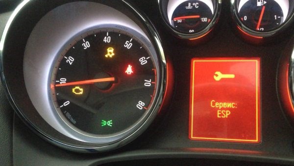 Тигуан Фольксваген Горит Один Задний Фонарь. Ошибка p10а4 Тигуан Фольксваген Горит Один Задний Фонарь. Ошибка p10а4