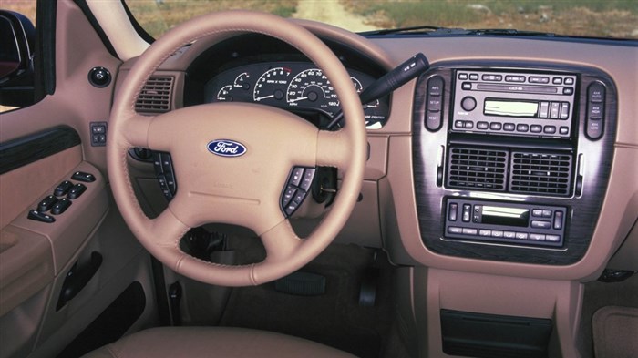 Проверьте Заправочную Горловину Ошибка Ford Explorer 5 Обслуживание и спецификации Проверьте Заправочную Горловину Ошибка Ford Explorer 5 Обслуживание и спецификации