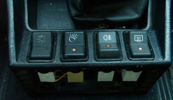 Постоянно Горит Стоп Сигнал на Тойоте © Габаритные огни Постоянно Горит Стоп Сигнал на Тойоте © Габаритные огни