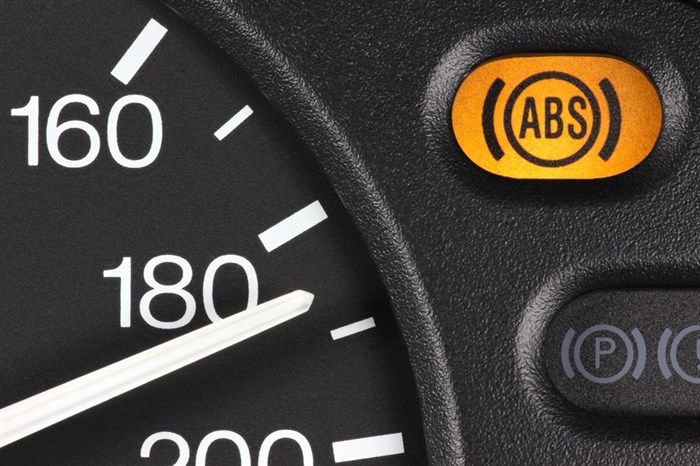 Горит Vsa Abs и Восклицательный Знак Honda. Ошибки блока abs Горит Vsa Abs и Восклицательный Знак Honda. Ошибки блока abs